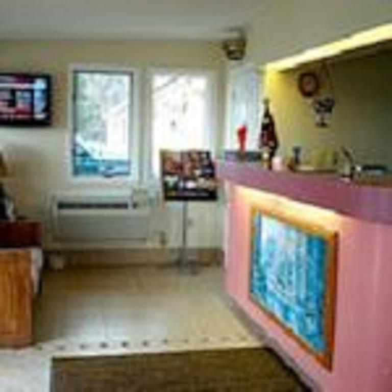 The Whispering Pines Motel- Whitestone White Stone Esterno foto