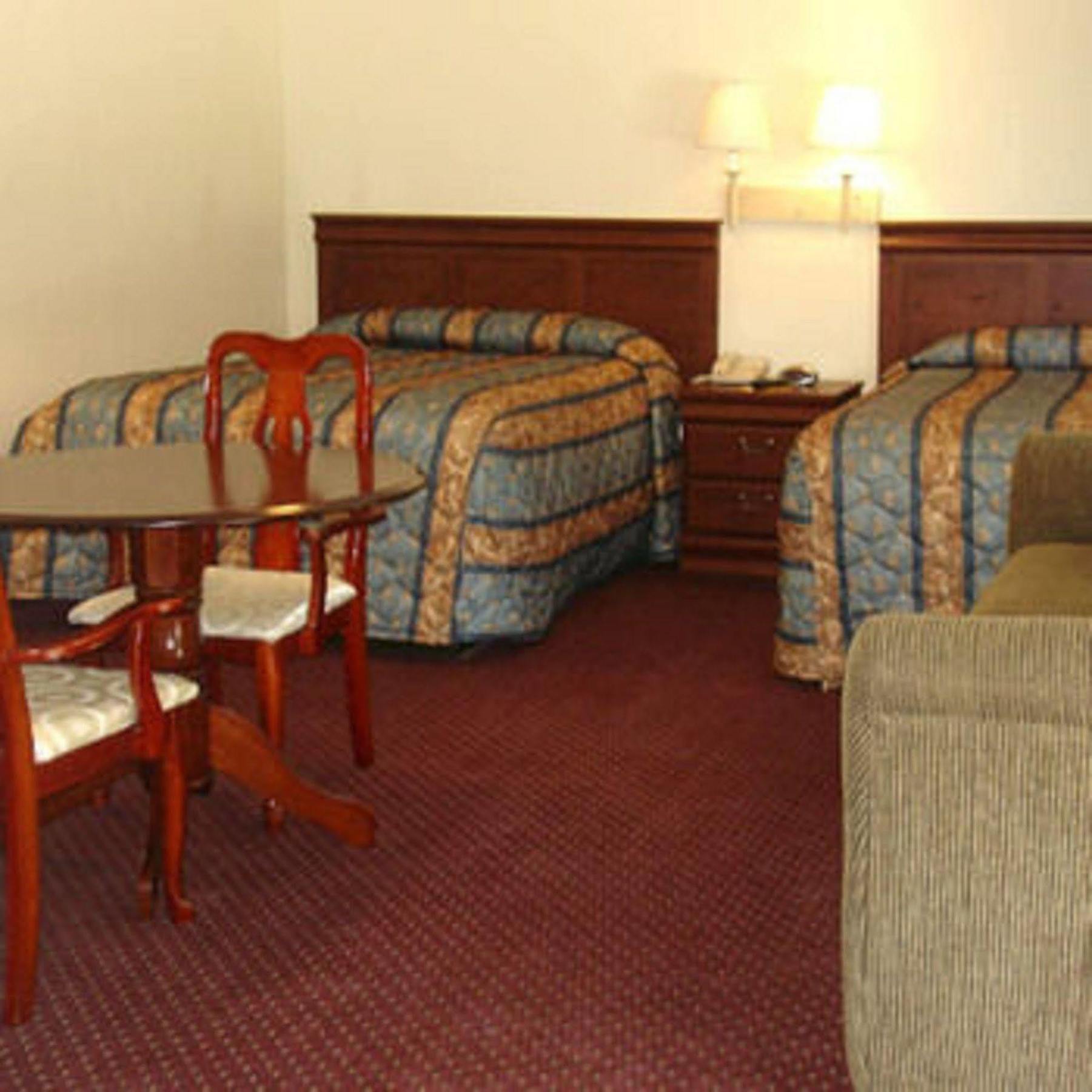 The Whispering Pines Motel- Whitestone White Stone Camera foto