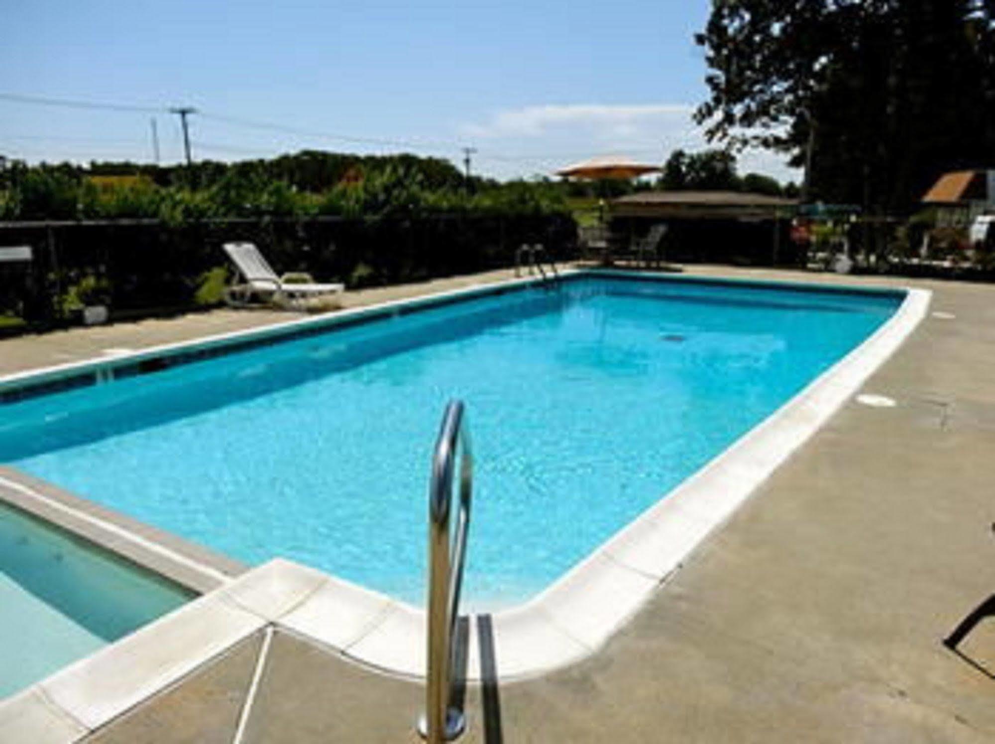 The Whispering Pines Motel- Whitestone White Stone Esterno foto