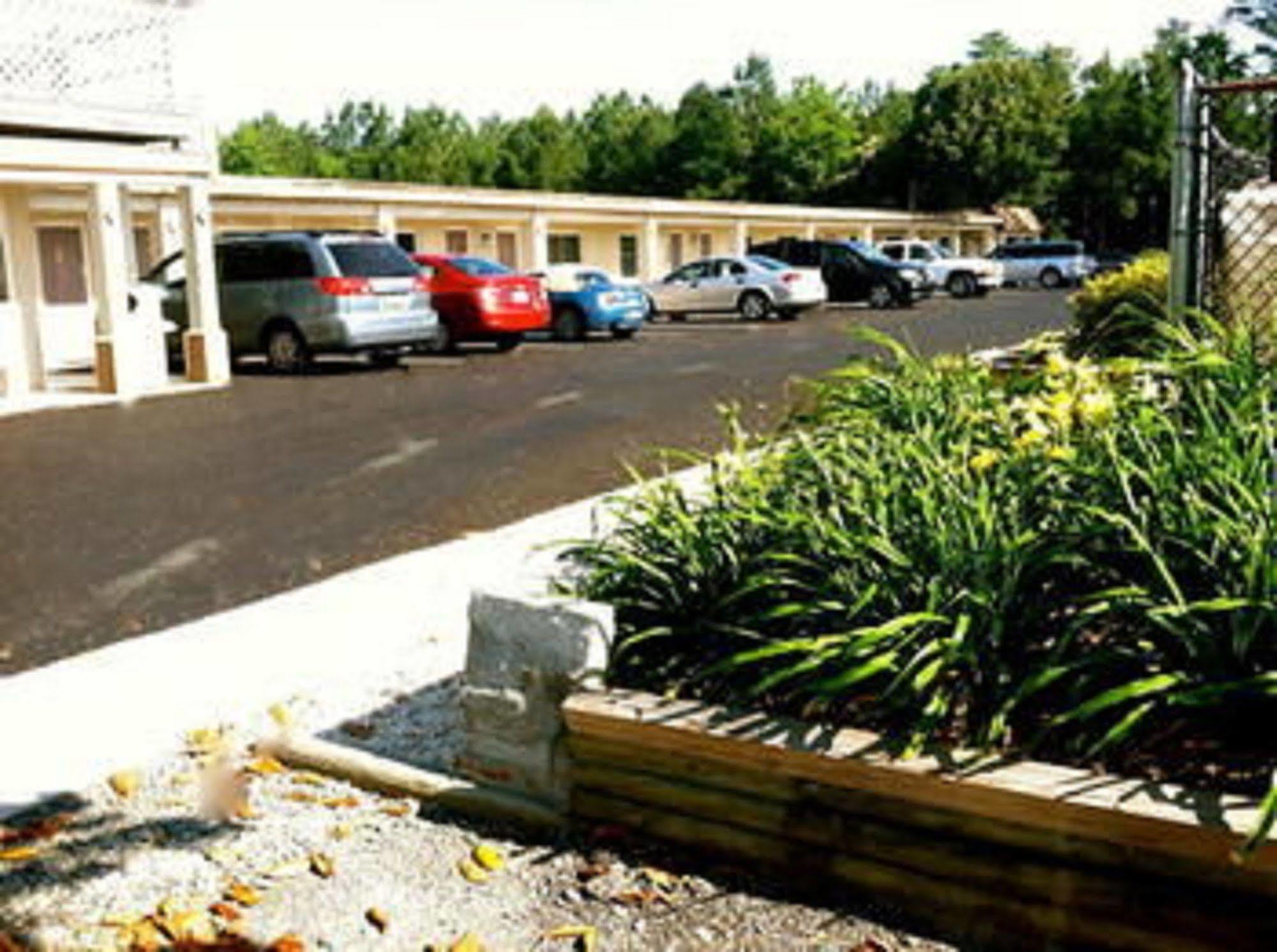 The Whispering Pines Motel- Whitestone White Stone Esterno foto
