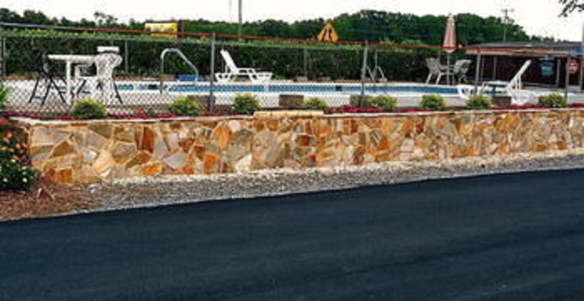 The Whispering Pines Motel- Whitestone White Stone Esterno foto
